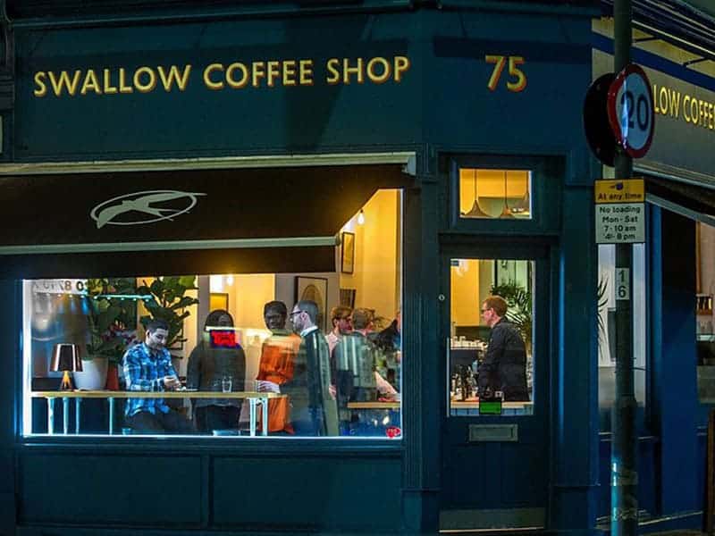 راه‌اندازی کافی‌شاپ در انگلستان